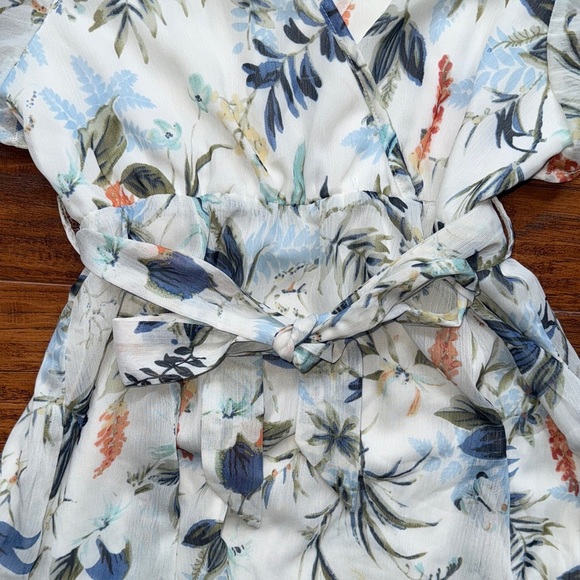 Ivy City Co Kids Mini Lyla Dress in Ivory Floral, size 8 - Picture 3 of 7